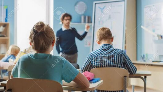 Jak wychowywać dzisiaj – rola nauczyciela